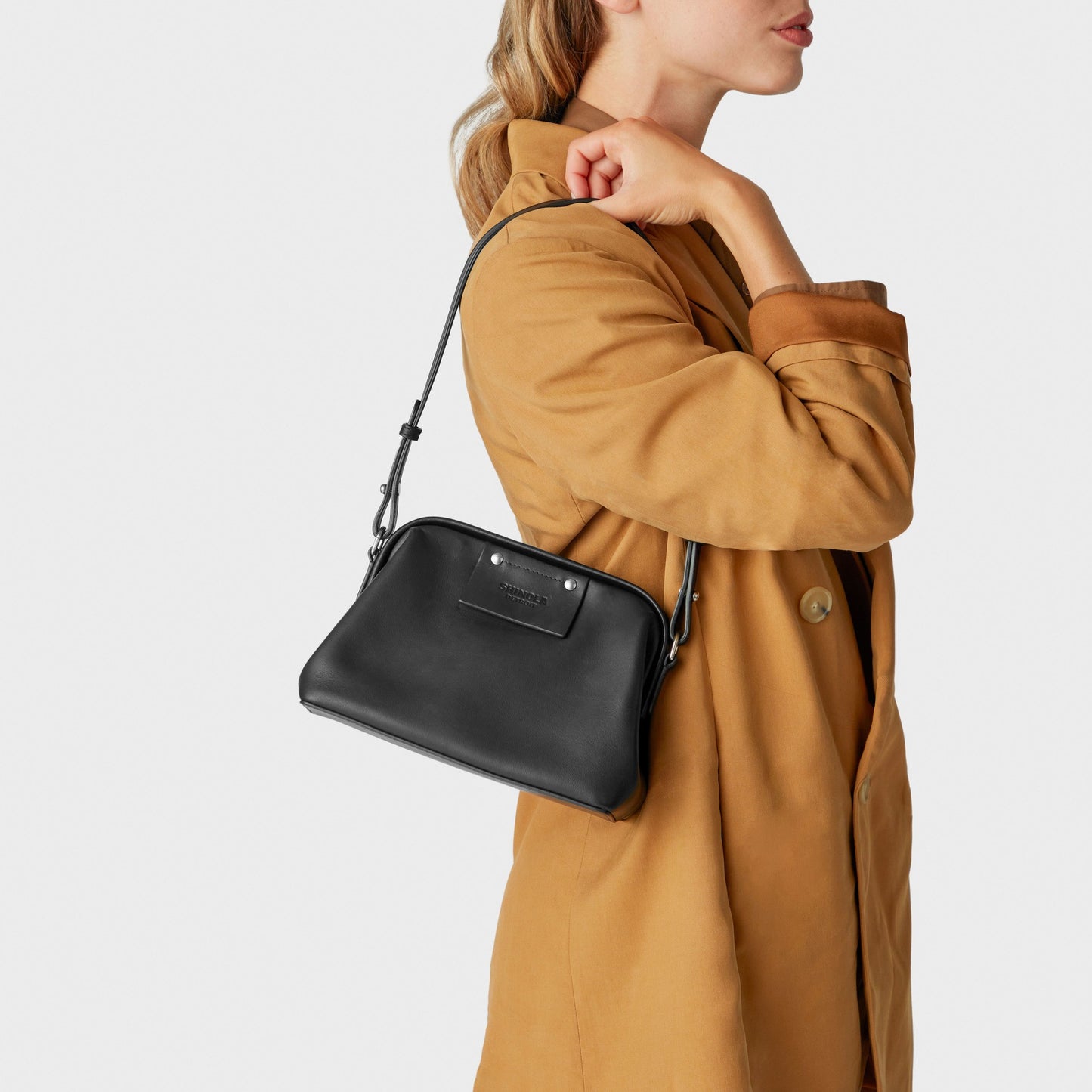 Rivet Frame Shoulder Bag - Black