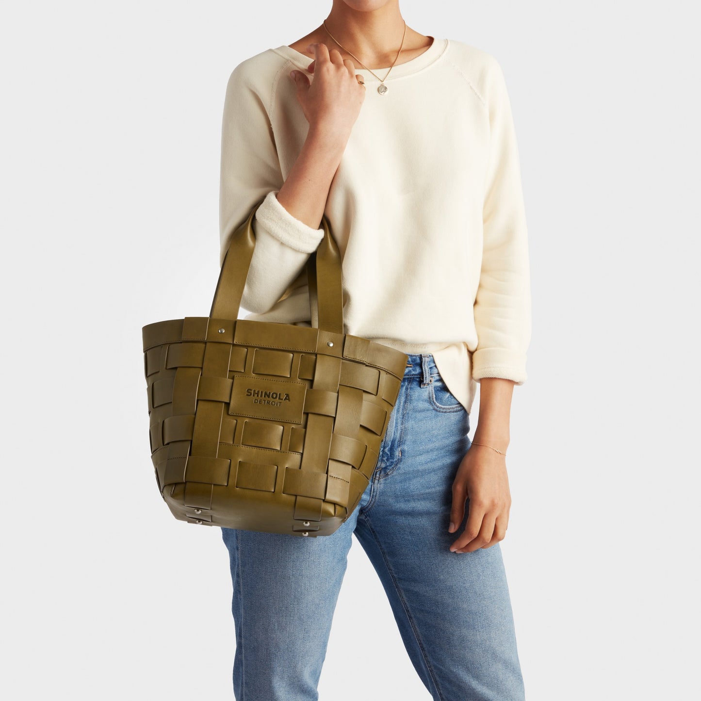 Medium Bixby Basket Bag - Olive