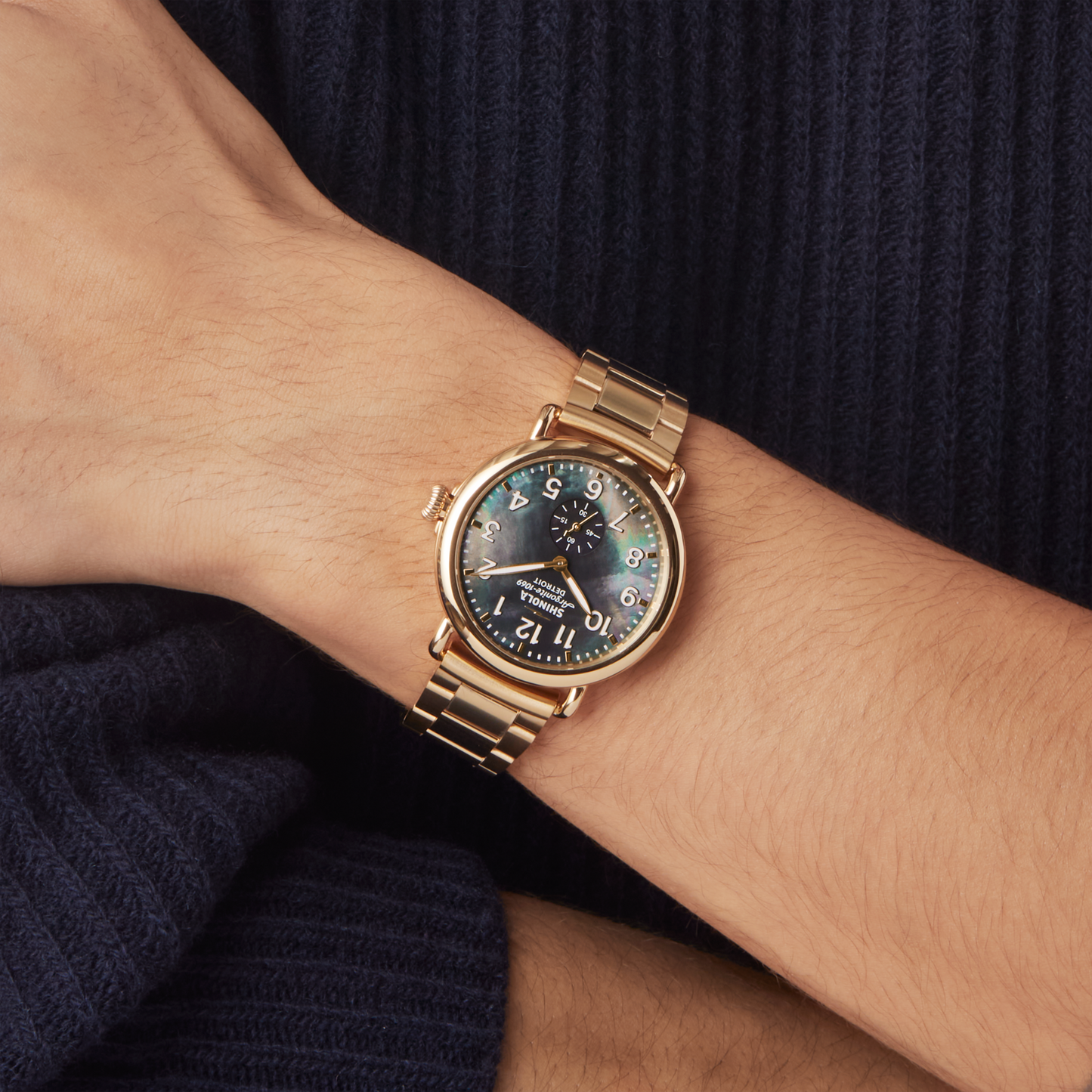 Gift Set: Runwell Sub Second 41mm, MOP Gold Bracelet - Black Mother of Pearl