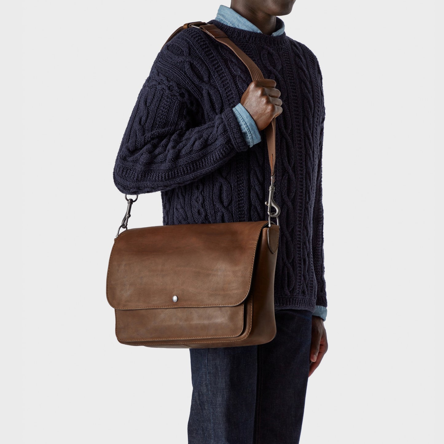 Canfield Relaxed Messenger Bag - Medium Brown