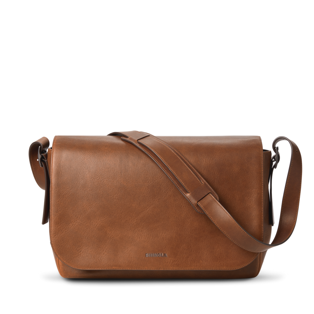 Runwell Messenger Bag Medium