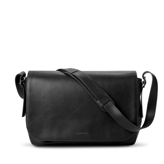 Runwell Messenger Bag - Black