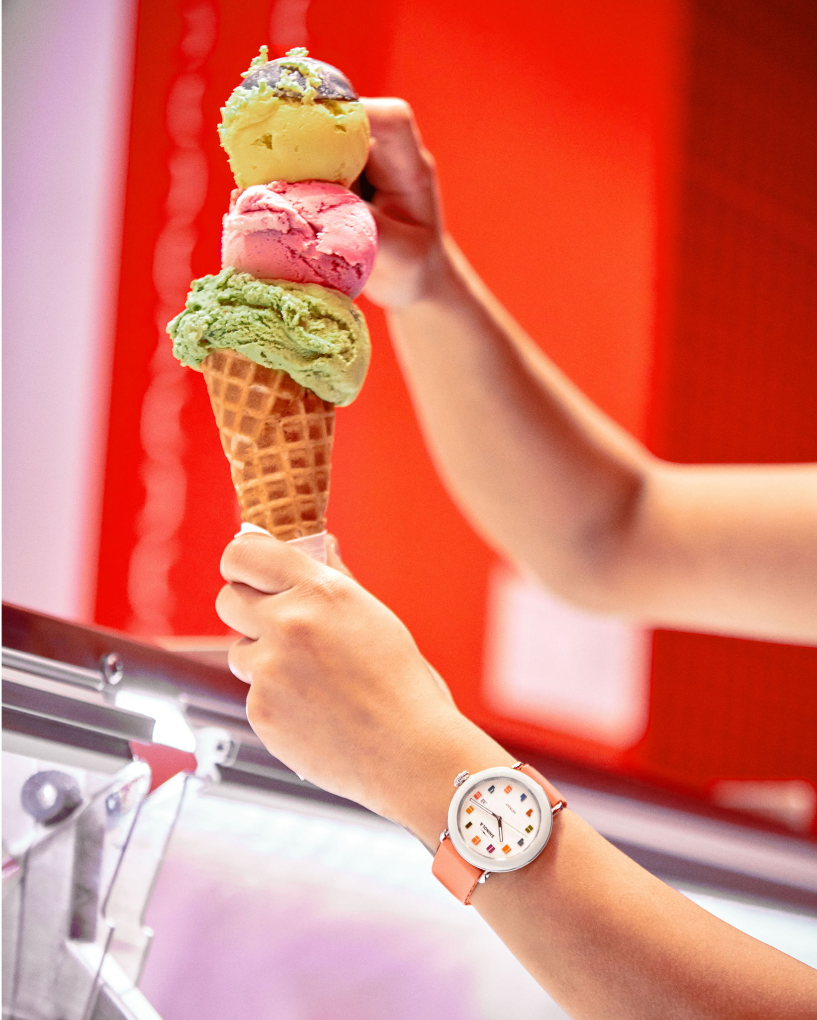 Detrola Watch - Cream