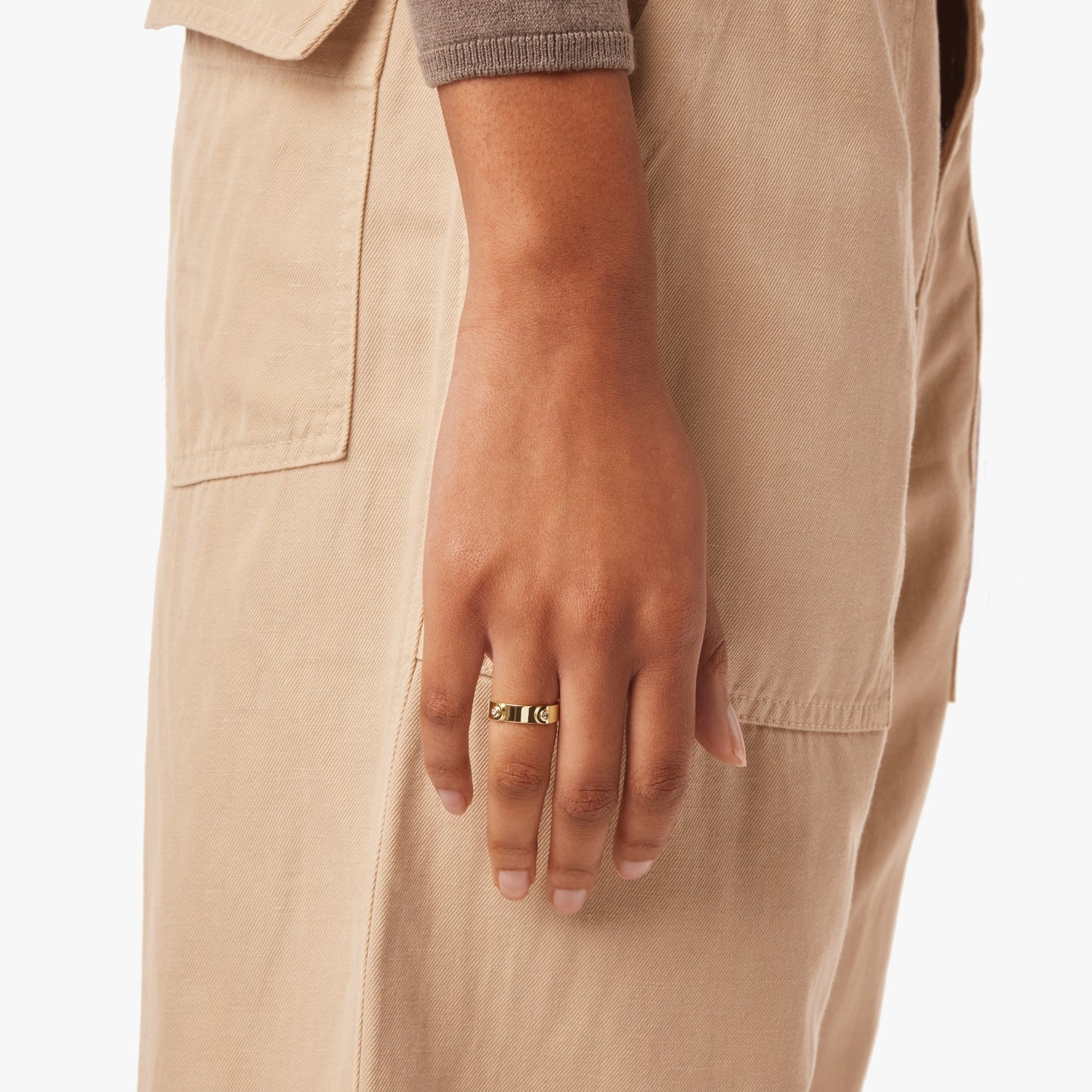 Diamond Rivet Plaque Ring - Yellow Gold