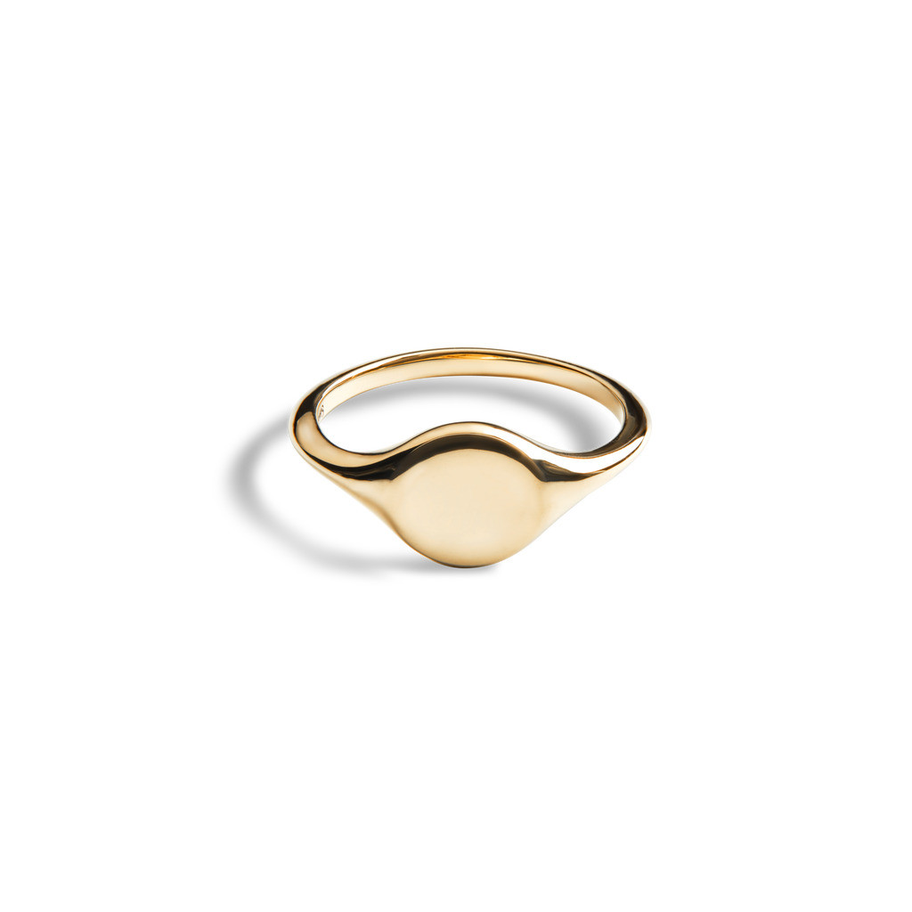 Petite Round Signet Ring Yellow Gold