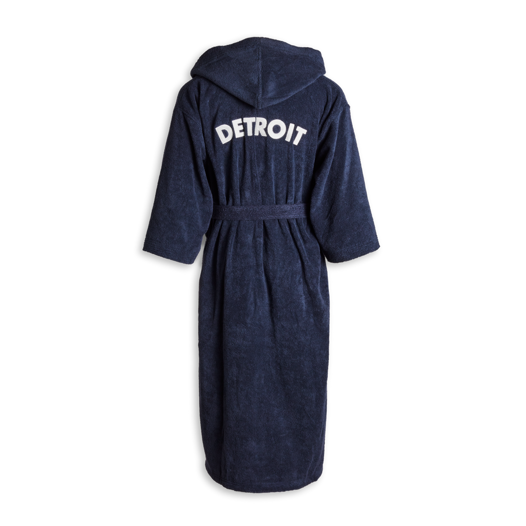 Hotel Detroit Robe
